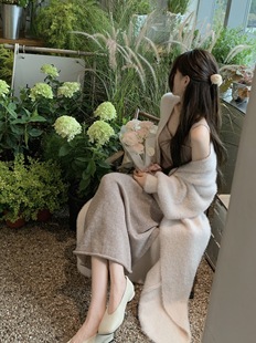 WANG 针织开衫 奶白 长款 外套女秋毛茸茸宽松仿貂毛上衣 桃粉 YIYI