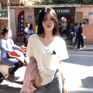 拉夏贝尔白色短袖t恤女夏季2026新款v领上衣宽松慵懒风纯棉半袖夏