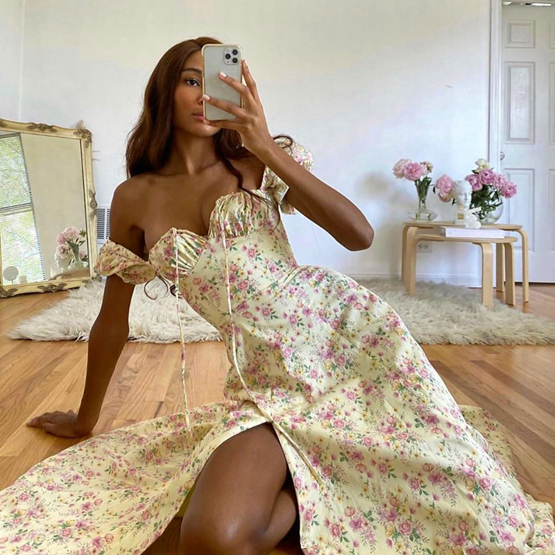 Floral French dress with square collar 法式风方领碎花连衣裙