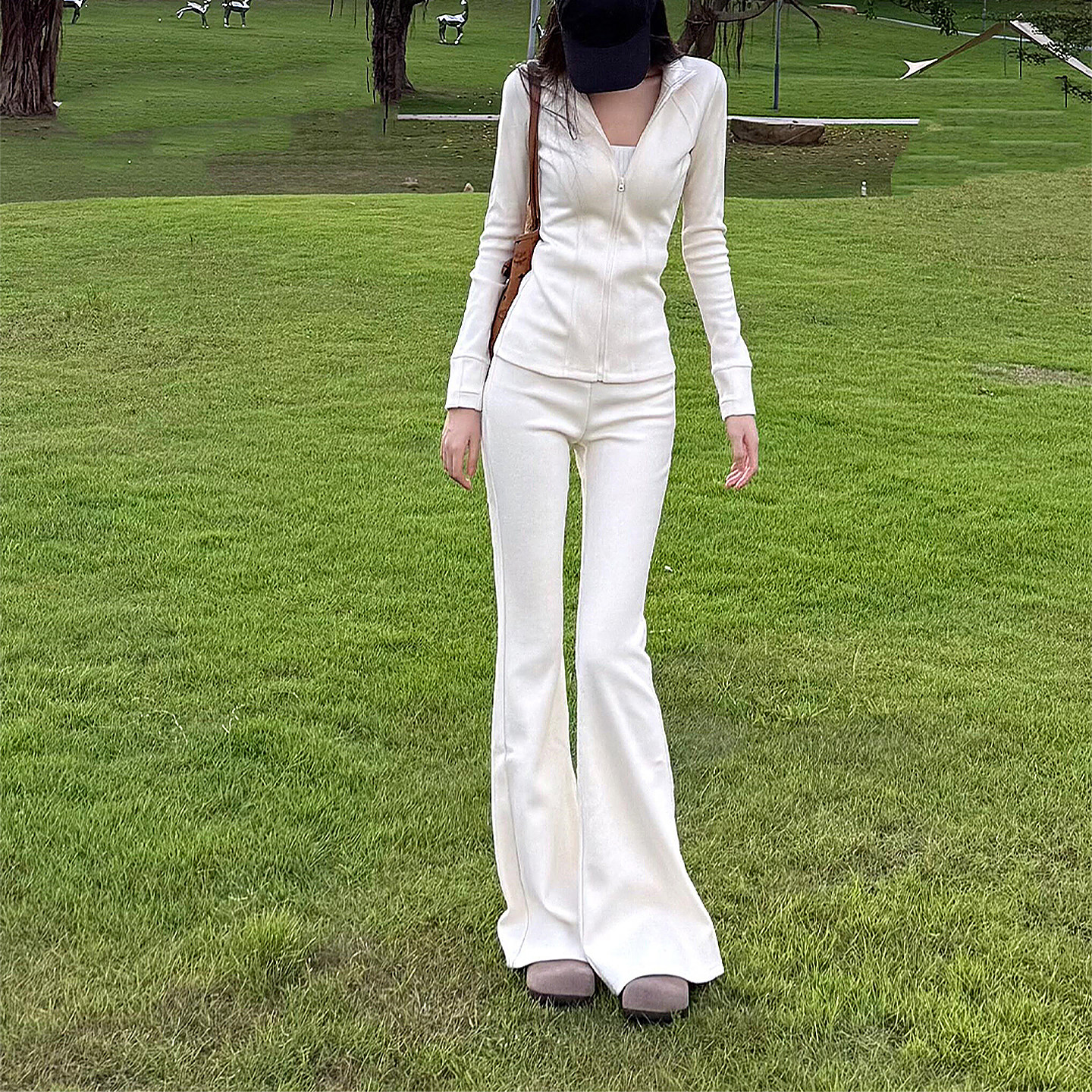 休闲运动套装女2025秋冬季双面德绒洋气开衫拉链上衣喇叭裤两件套,女装/女士精品,休闲运动套装,淘宝优惠券,粉丝福利购,淘宝优惠卷