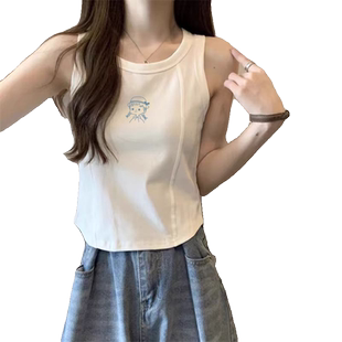 大码吊带小背心女内搭夏季外穿2026新款白色打底衫短款上衣设计感