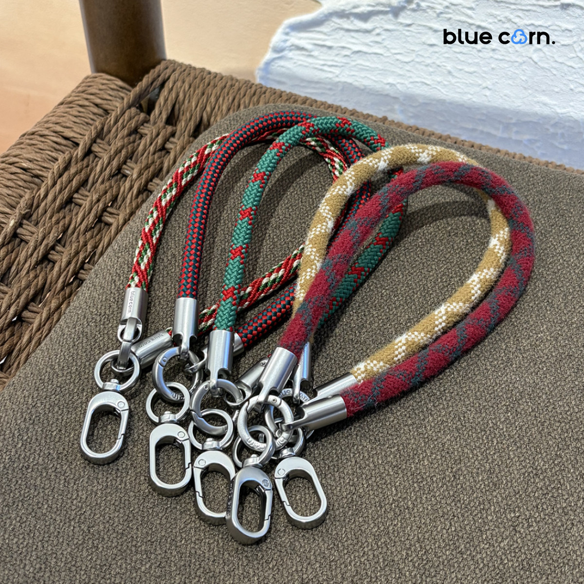 bluecorn 蓝色苞米原创圣诞限定时尚高级五金毛茸茸腕带手机挂绳,3C数码配件,手机挂件/手机链,淘宝优惠券,粉丝福利购,淘宝优惠卷