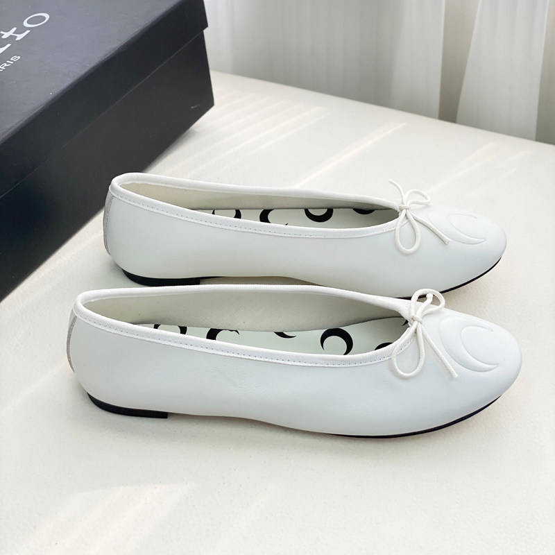 Chic Red Genuine Leather Ballet Flats: French Retro Bow Perfection - Product image 4