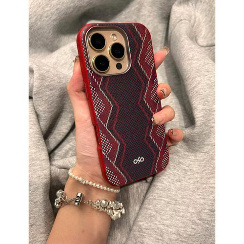 赤色蛇皮纹适用苹果17promax金属框荔枝纹手机壳iPhone16/15pro新款14plus全包13promax防摔12pro磨砂11防摔