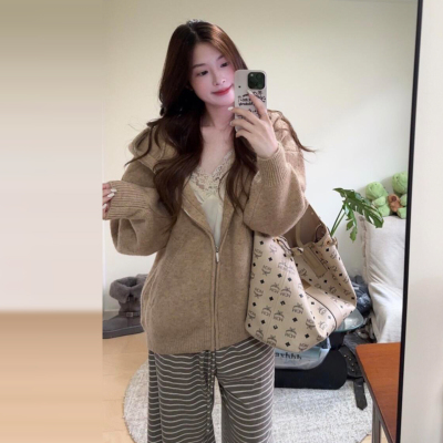 慵懒高级感超好看针织厚外套女秋冬季2025新款连帽拉链卡其色毛衣
