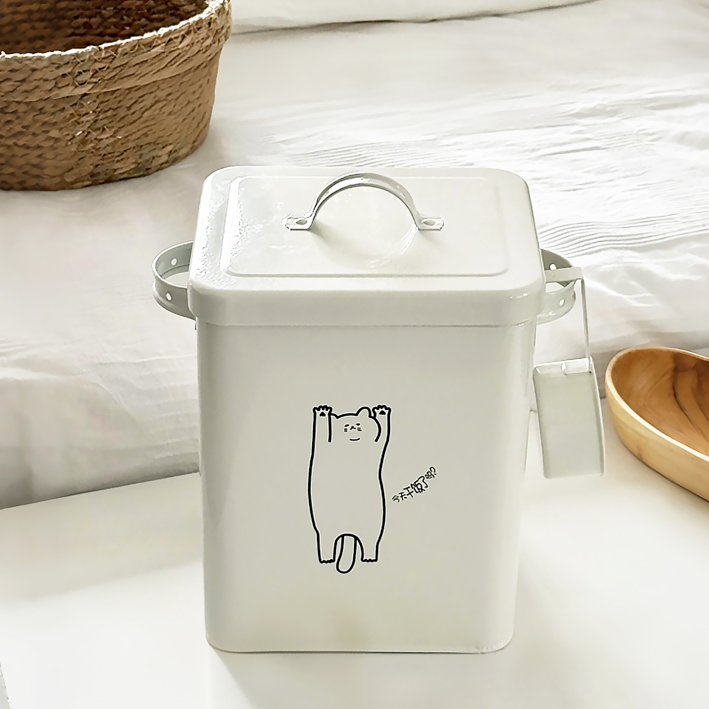 铁皮猫粮储存桶！锁住新鲜防潮虫图片