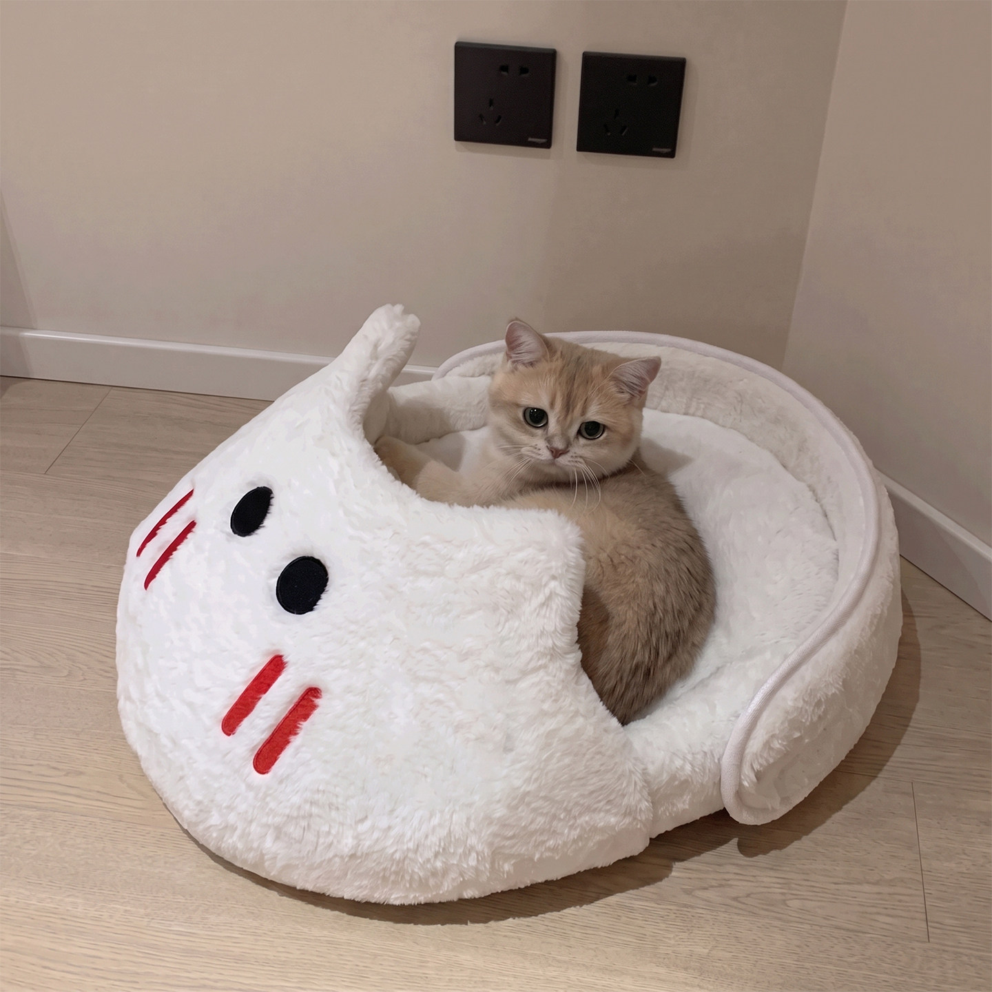 拖鞋猫窝冬季加厚保暖半封闭式安全感舒适小型犬比熊狗窝四季通用