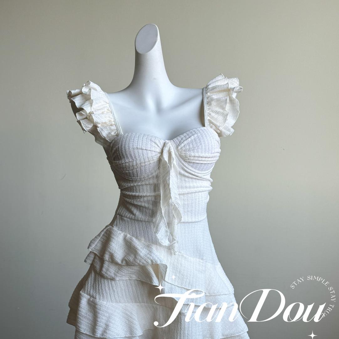 初恋少女感纯欲风显瘦遮肉泳衣