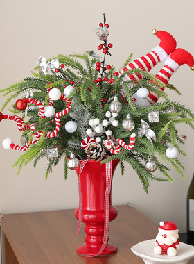 圣诞节日咖啡服装店铺氛围感好物橱窗场景布置装饰摆件高级感小众