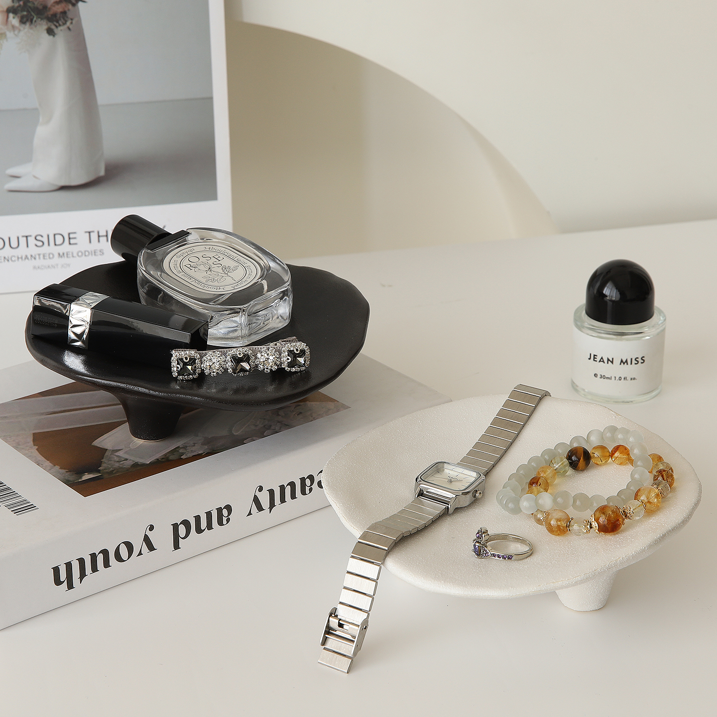 中古首饰收纳盘展示架桌面摆件高级感小众梳妆台香薰托盘拍摄道具
