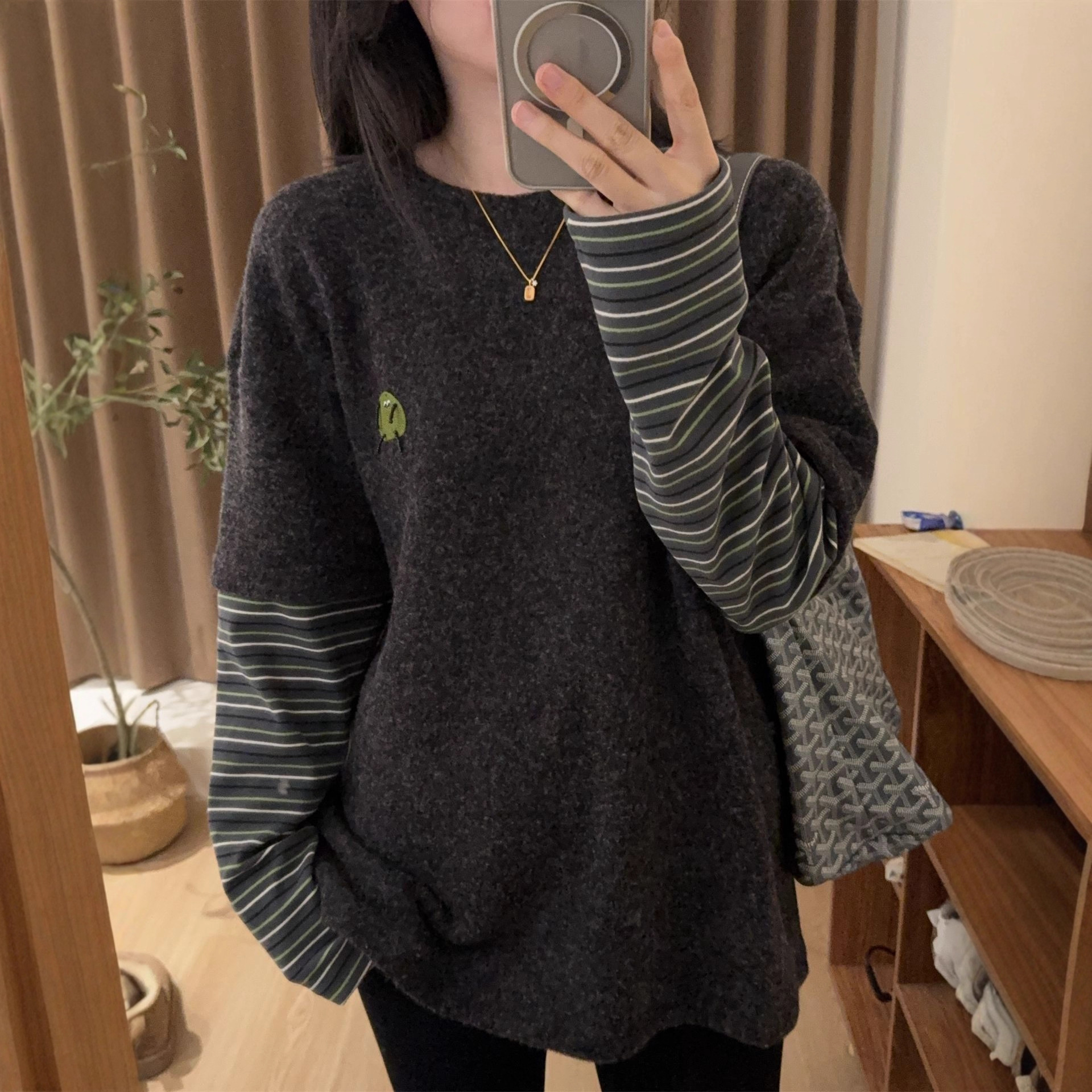 春不晚 加厚拉绒磨毛假两件长袖T恤女韩版宽松手工钉珠百搭上衣冬