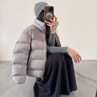 高端95白鸭绒安心绒泡芙蓬松羽绒服女短款2025冬季加厚面包服