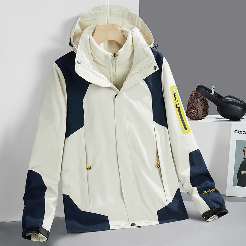 户外冲锋衣男防风防水透气连帽情侣款登山服运动风衣女防寒外套潮