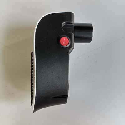 新款迷你便携式暖风机 家用办公速热器 小型小太阳遥控取暖器厂家