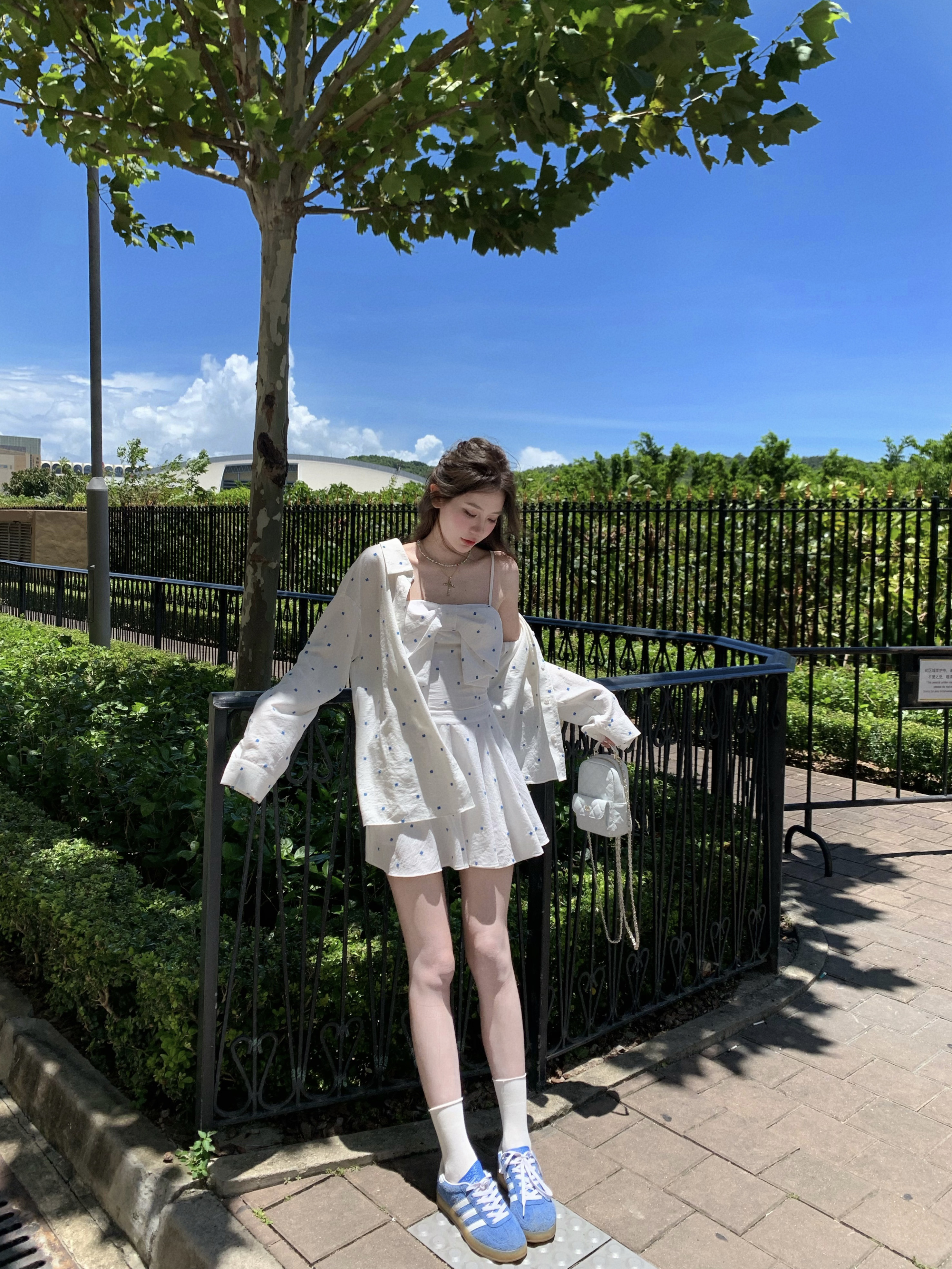 八盖pinkypiggy蝴蝶结衬衣套装