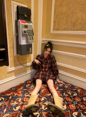 八盖pinky piggy 睡红赤兔 甜妹显白绑带红色格纹套装+高腰花苞裙