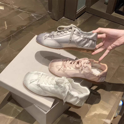 银色甜妹蝴蝶结软皮德训女鞋