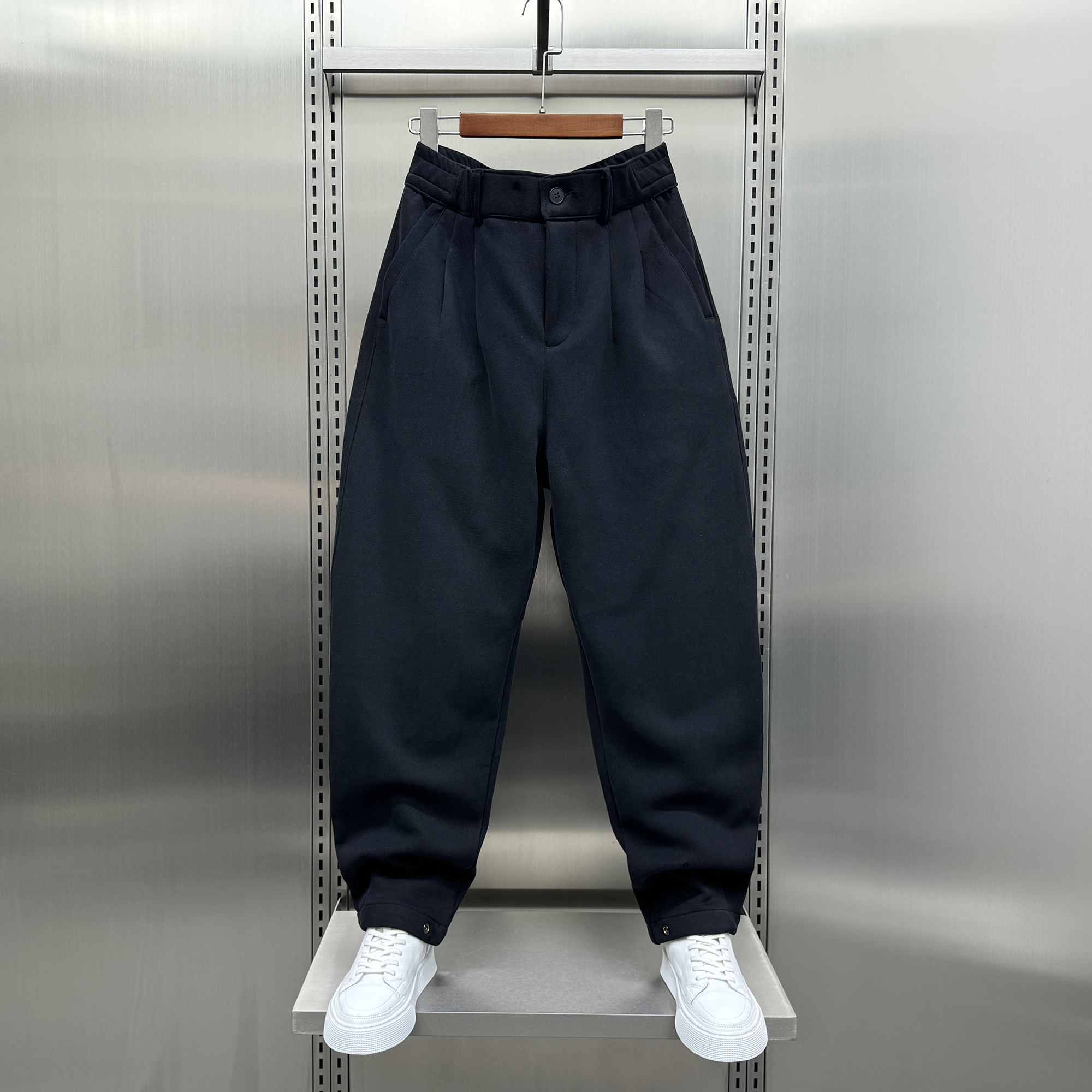 2024新款秋季男士设计感弯刀裤男潮牌宽松个性裤脚按扣运动卫裤潮,男装,休闲裤,淘宝优惠券,粉丝福利购,淘宝优惠卷