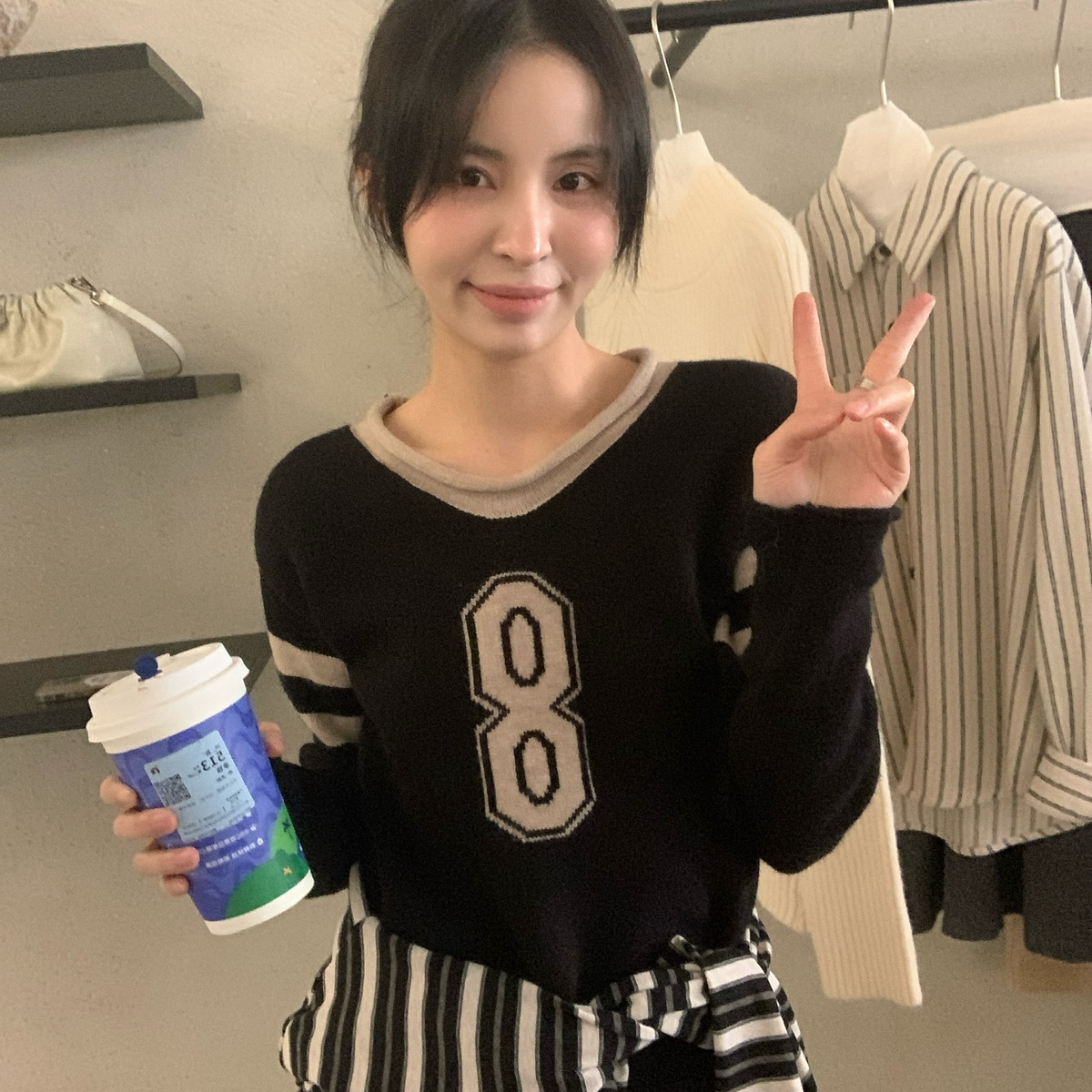 KITTIN-韩标Shuoo｜韩系学院风字母提花撞色v领保暖毛衣S1295-AW2