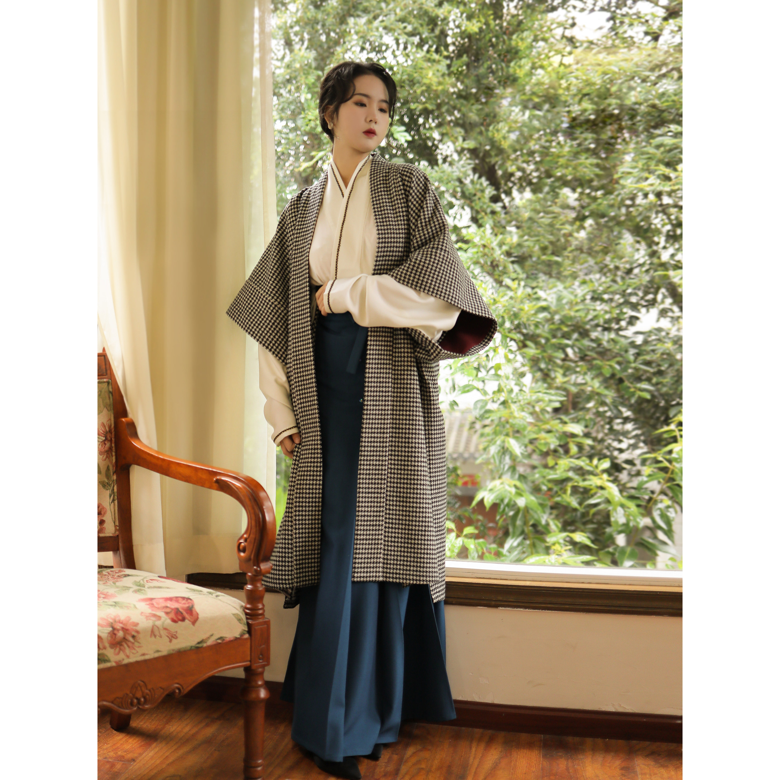 (折扣价)平露搪磁蓝长短三裥蓝汉服千鸟格长干寺短衫女套装日常
