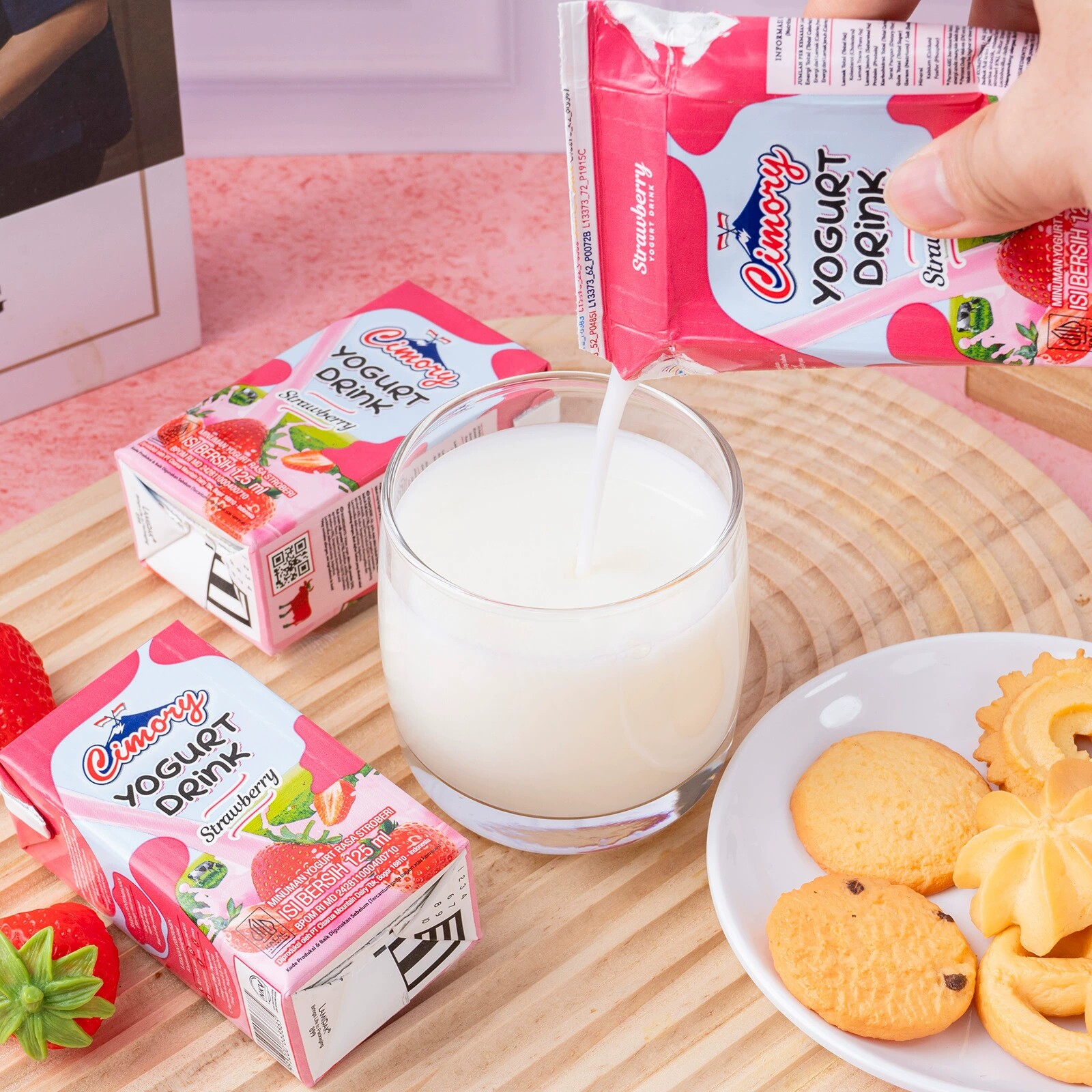 印尼进口Cimory西莫尼乳酸菌风味饮料草莓混合水果蓝莓味饮品