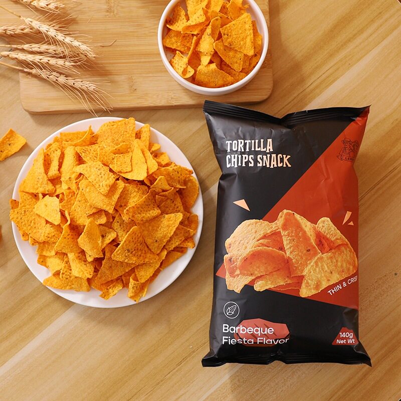 印尼进口零食莱纳烤玉米片140g袋装三角脆片休闲膨化食品