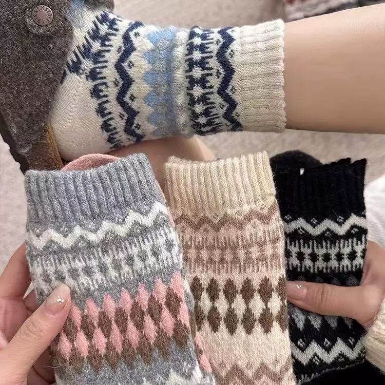 加厚费尔岛羊毛袜子女秋冬费尔岛