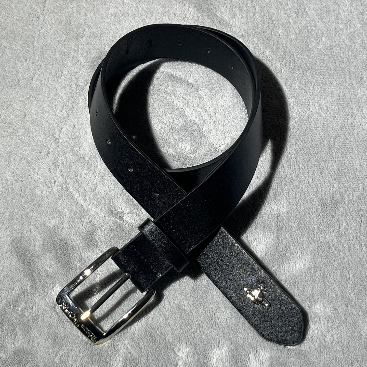 简单百搭针扣个性高颜值黑色皮带