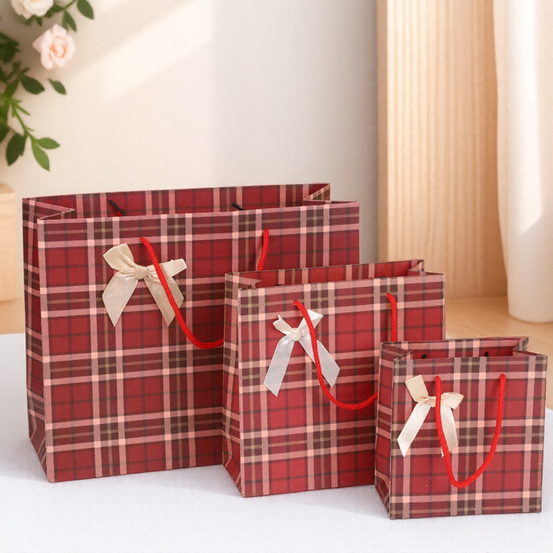 2025现货高档红色格子条纹蝴蝶结礼品袋 生日礼物袋手提袋子