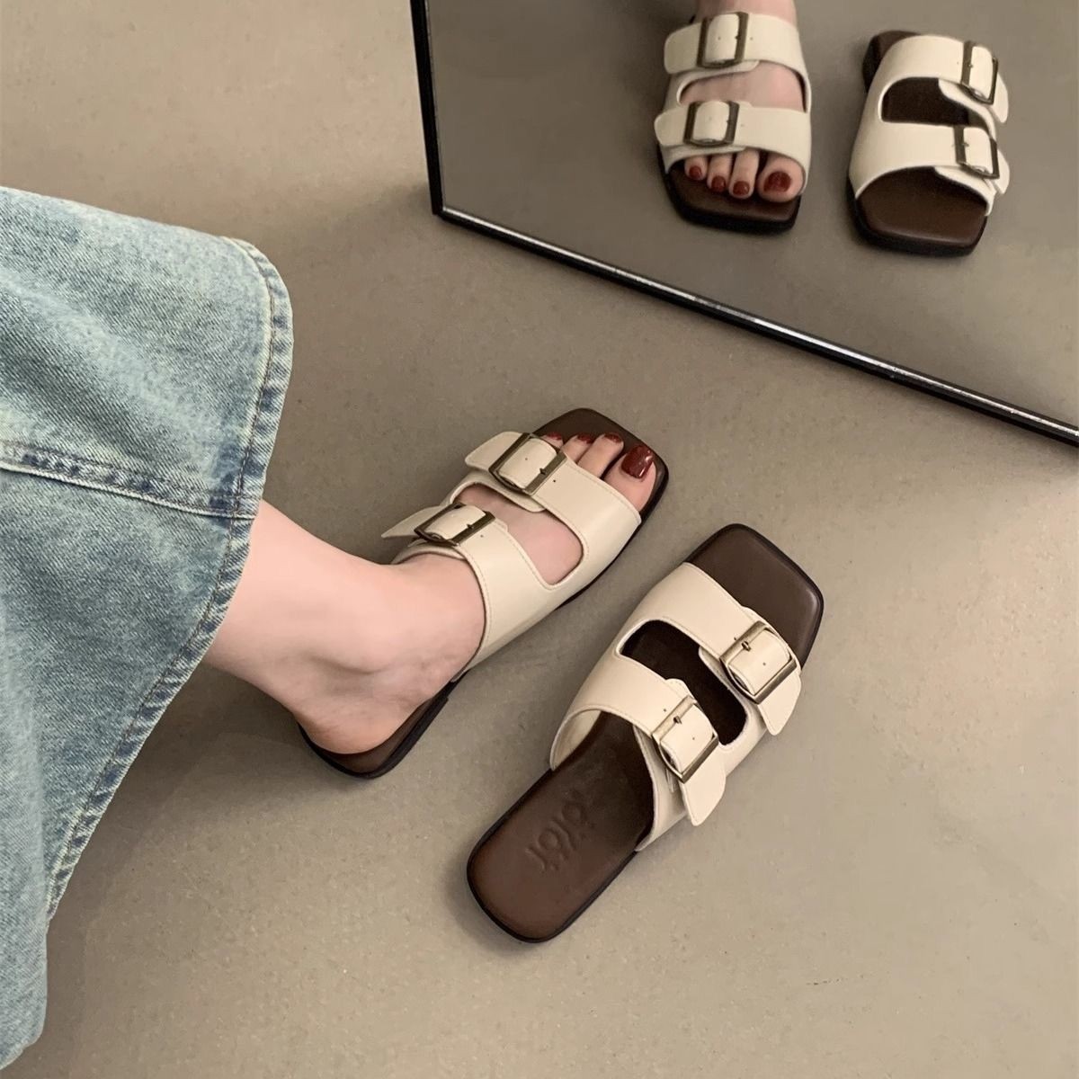 2025夏季时尚外穿韩版软底女鞋舒适平底双扣带拼色一字拖凉鞋防滑,女鞋,一字拖,淘宝优惠券,粉丝福利购,淘宝优惠卷