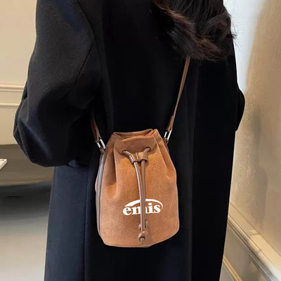 emis麂皮绒水桶包女百搭单肩包