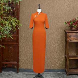 一叶知秋-（隆佳秀走秀旗袍111865）