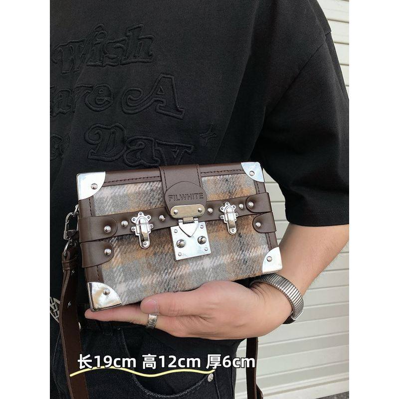 ins风高级质感毛呢格纹小方包男女金属护角硬盒斜挎包手机盒子包,箱包皮具/热销女包/男包,男士包袋,淘宝优惠券,粉丝福利购,淘宝优惠卷