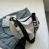 Кремово-белый с черным [обычный стиль]