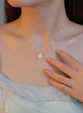 四叶草贝壳项链女款2026新款轻奢