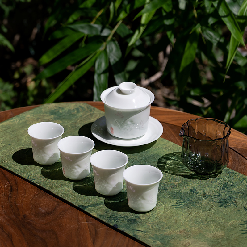 影雕玲珑瓷镂空茶具茶杯高档瓷盖碗茶盖碗家用创意中式茶道主人杯
