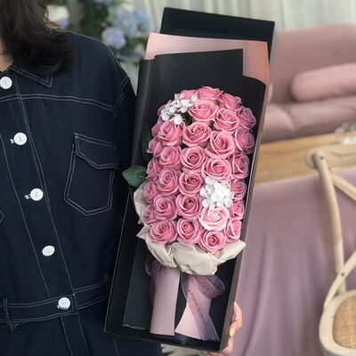 Simulation artificial flowers bouquets of roses to send his