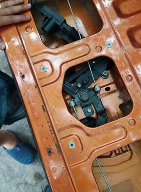 4x4 Accessories Automatically Power Tailgate Security Lock F