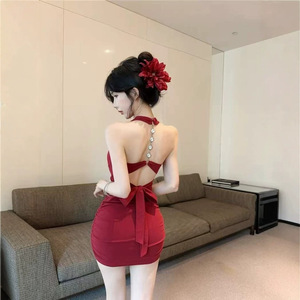 链条挂脖绑带晚礼服A字裙吊带裙子夏季纯欲性感露背收腰连衣裙女