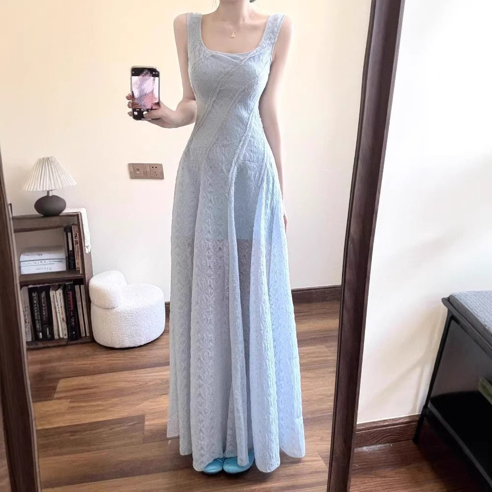 蓝色蕾丝吊带法式度假连衣长裙女