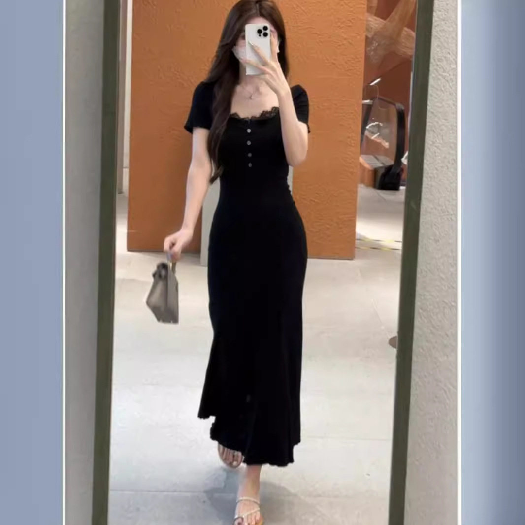 黑色蕾丝方领连衣裙女夏季法式轻熟风小众修身性感收腰包臀长裙子
