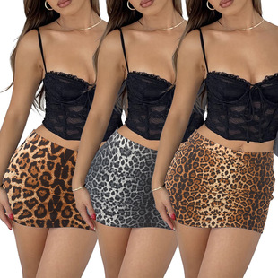 Grey leopard-print body-hugging mini skirt灰色豹纹包臀超短裙