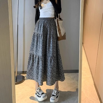 甜美黑色碎花松紧腰半身裙