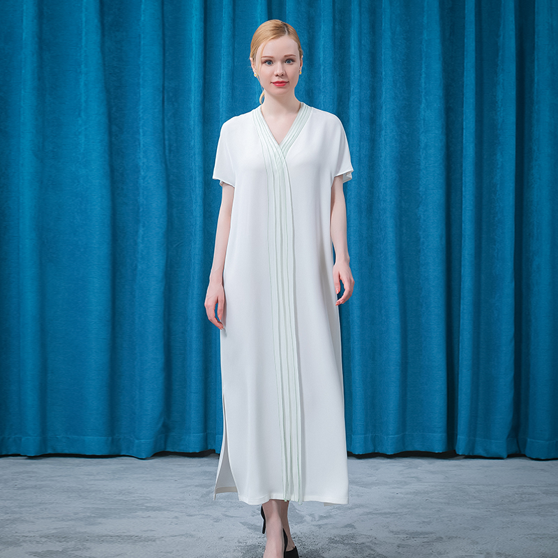 柔软细腻明线镶边宽松遮肉淑女