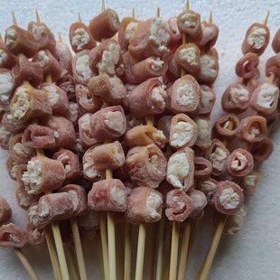 小肠串串粉肠串商用猪小肠新鲜猪肠串烧烤油炸铁板商用半成品20串