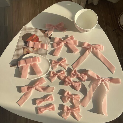 浅粉色丝绒蝴蝶结胸针/发夹/发绳