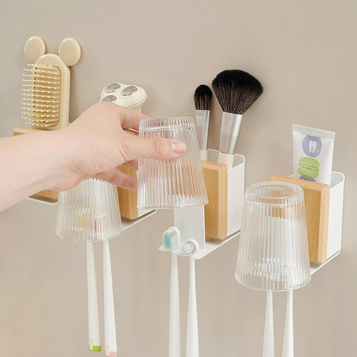 牙刷置物架免打孔刷牙杯壁挂式卫生间电动家庭套装漱口杯挂墙架子