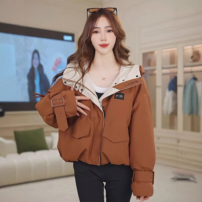 短款工装羽绒棉服女2025冬新款韩版宽松休闲时尚连帽派克服外套