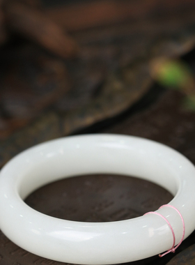 天然新疆和田玉羊脂级白玉60圈口手镯大气典雅古风男女手饰收藏