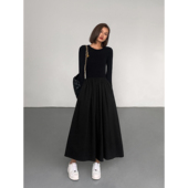 ousph 显瘦气质高级感长裙 收腰修身 黑色圆领长袖 针织连衣裙女秋季